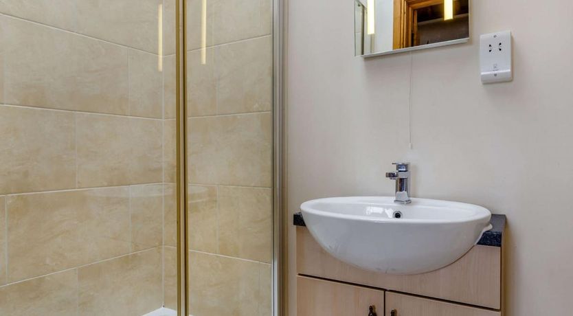 Photo of 2 Bed in St. Giles-on-the-Heath