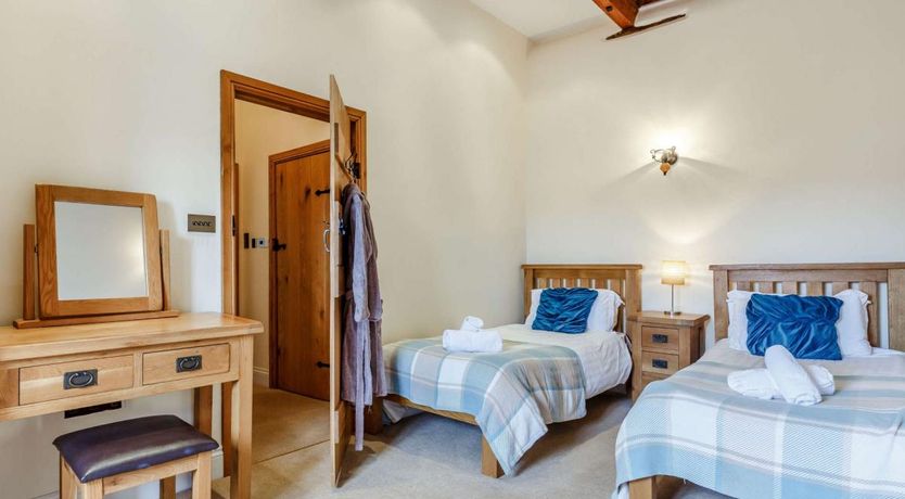 Photo of 2 Bed in St. Giles-on-the-Heath