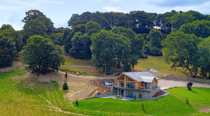 Photo of 3 Bed in Montgomery