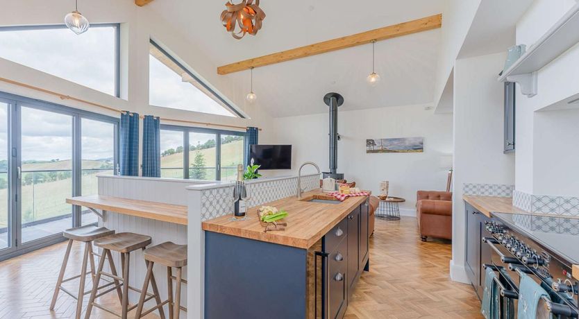 Photo of 3 Bed in Montgomery