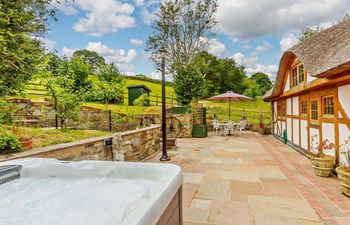 2 Bed in Newtown Holiday Cottage