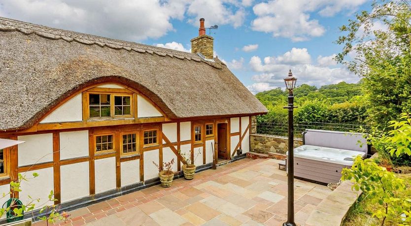 Photo of 2 Bed in Mochdre