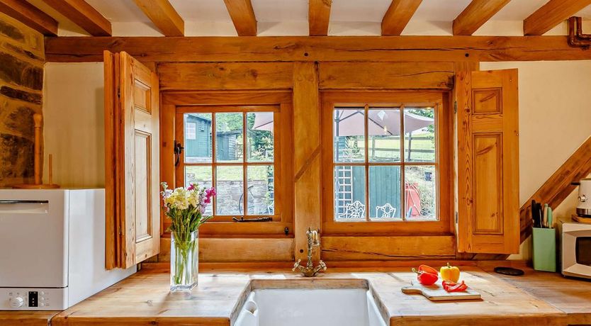 Photo of 2 Bed in Mochdre