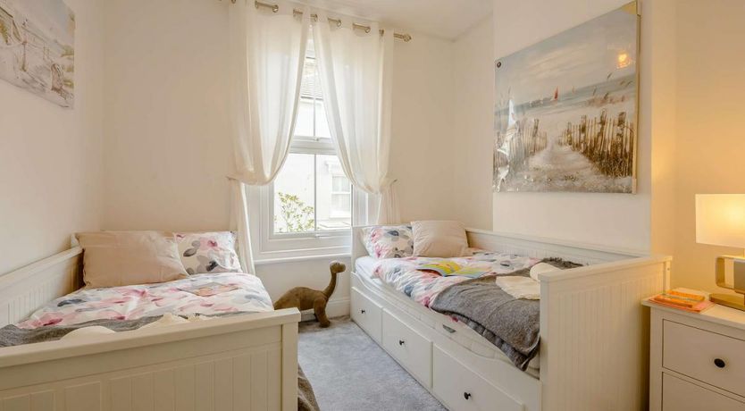 Photo of 2 Bed in Eastbourne