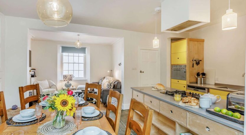 Photo of 4 Bed in Bideford