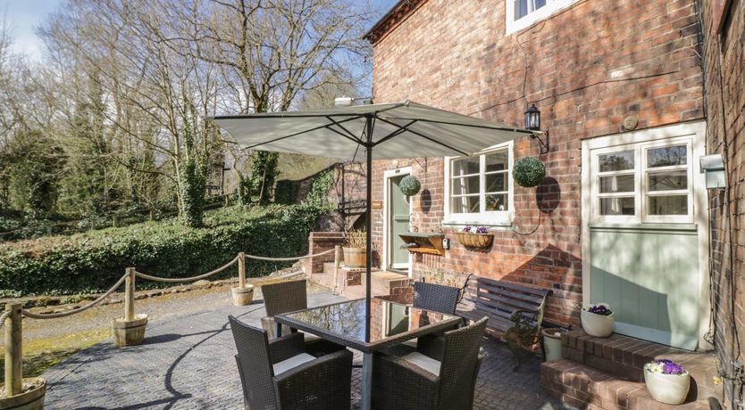 Photo of Canal Cottage