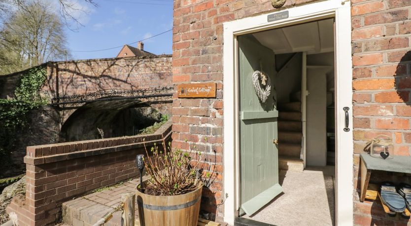 Photo of Canal Cottage