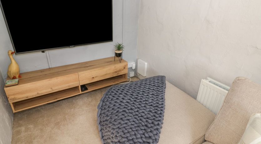 Photo of Canal Cottage