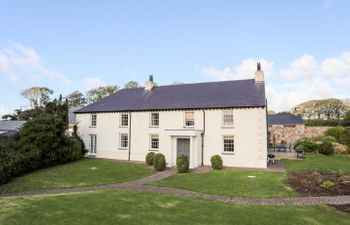 Clynnog House Holiday Home