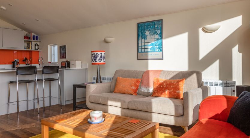 Photo of 10 Oceans Edge