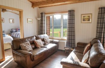 Top Style Orchard Holiday Cottage