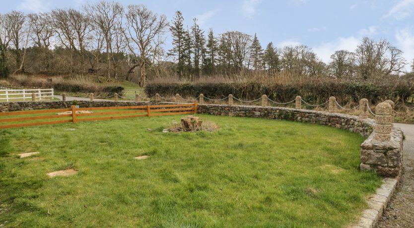 Photo of 2 Treborth Mews