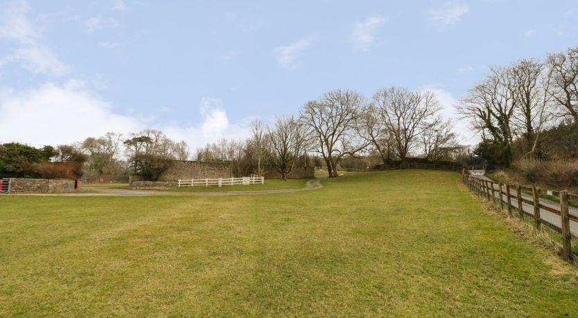 Photo of 2 Treborth Mews