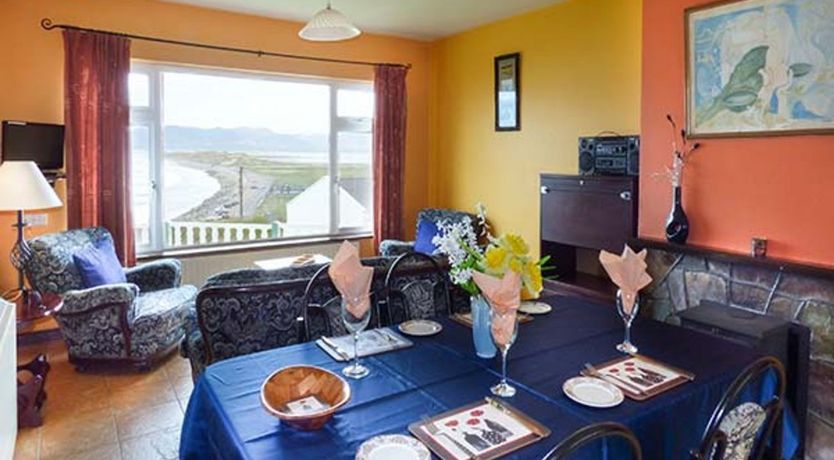 Photo of Rossbeigh Beach Cottage No 4
