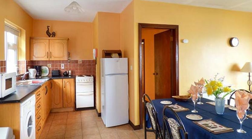 Photo of Rossbeigh Beach Cottage No 4