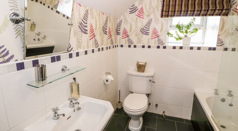 Photo of Orsedd Wen Farmhouse