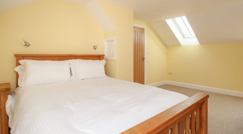 Photo of The Granary, Burton Bradstock