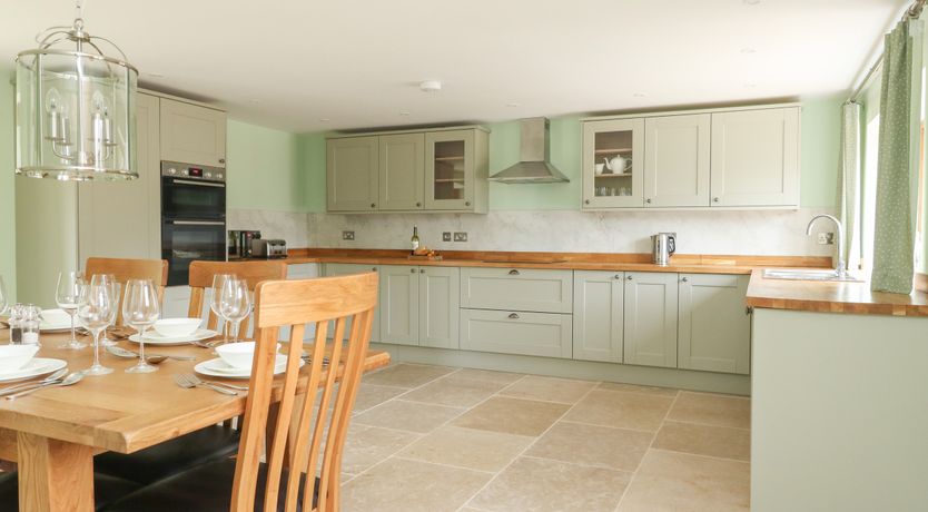 Photo of The Granary, Burton Bradstock