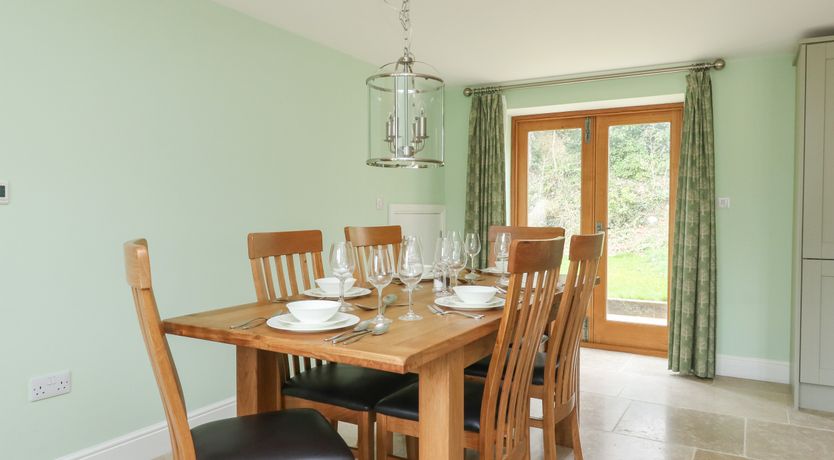 Photo of The Granary, Burton Bradstock