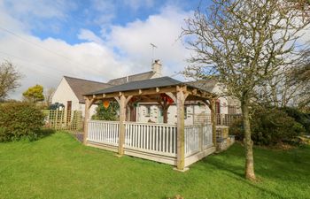 Ty Gwennol Holiday Cottage