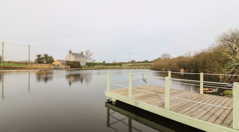 Photo of 2 Sea View Cottage