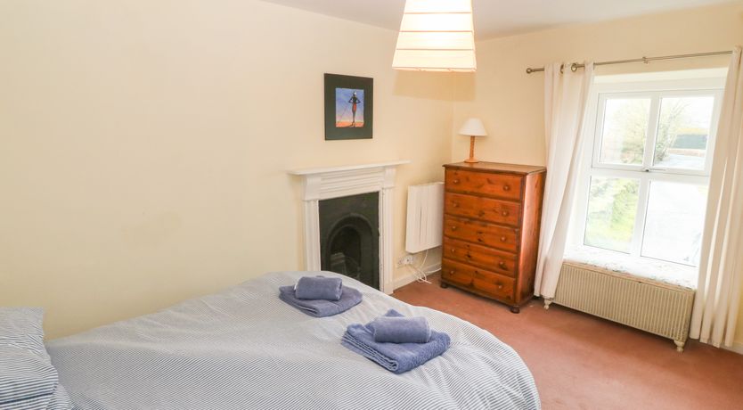 Photo of 2 Sea View Cottage