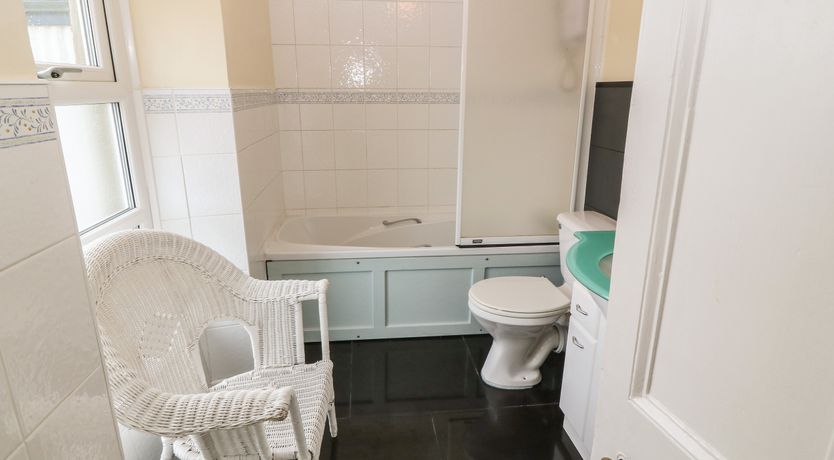 Photo of 2 Sea View Cottage