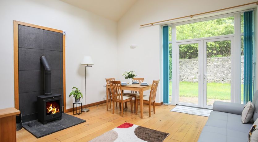 Photo of Lleyn Cottage (The Hive)