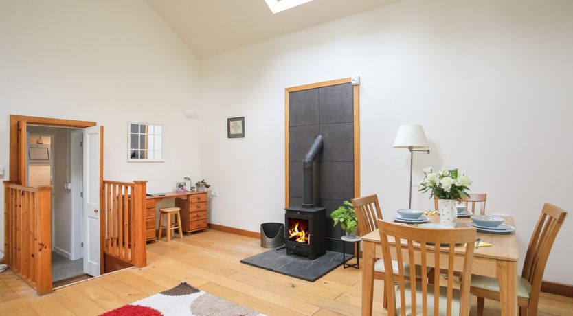 Photo of Lleyn Cottage (The Hive)