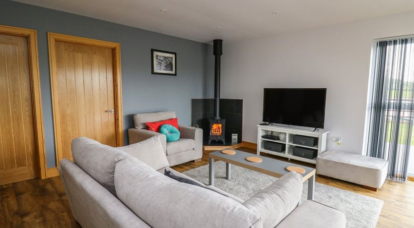 Photo of Llyn Cae Ty Nant Fishery Holiday Let