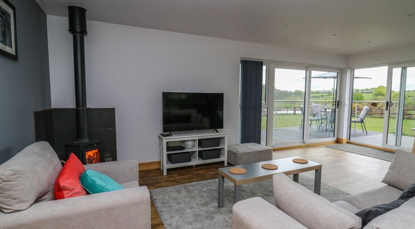 Photo of Llyn Cae Ty Nant Fishery Holiday Let