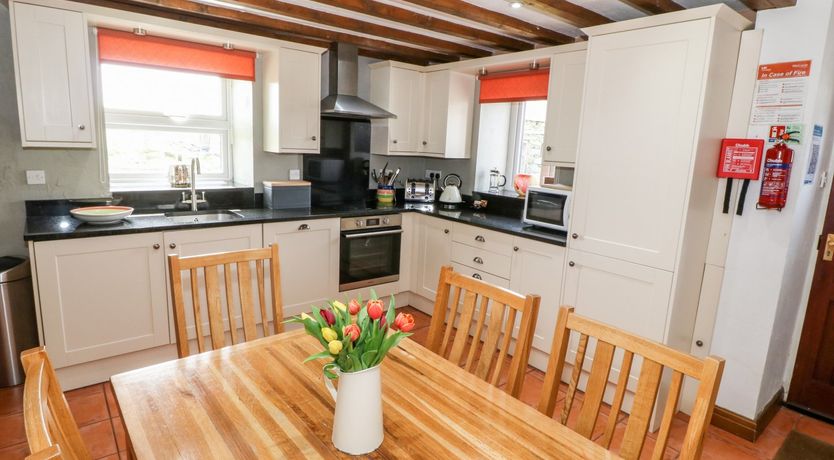 Photo of Orsedd Wen Cottage