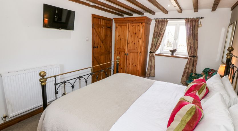 Photo of Orsedd Wen Cottage