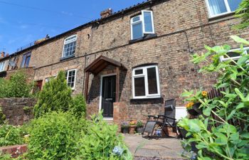 Roecliffe Holiday Cottage