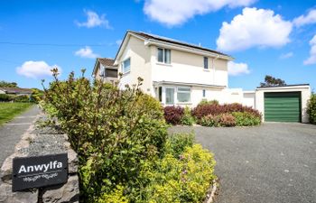 Anwylfa Holiday Cottage