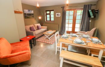 Bwthyn Canol Holiday Cottage
