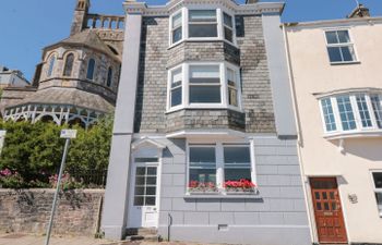 Flat 1, 32 Newcomen Road Apartment