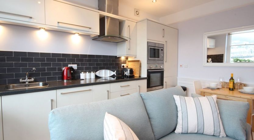 Photo of Flat 1, 32 Newcomen Road