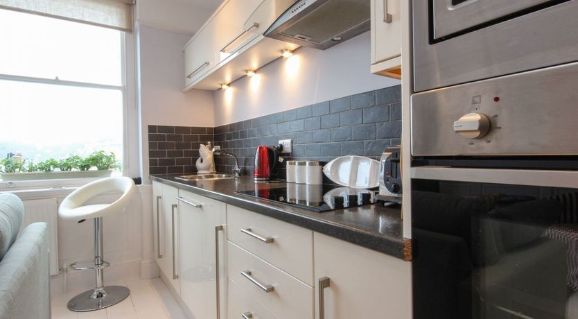 Photo of Flat 1, 32 Newcomen Road