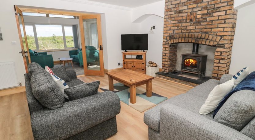 Photo of 24 Hauxley Links