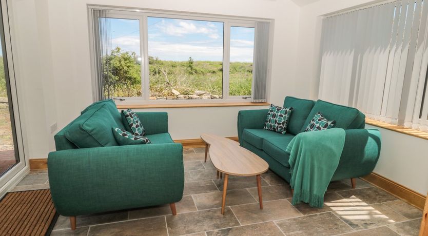 Photo of 24 Hauxley Links