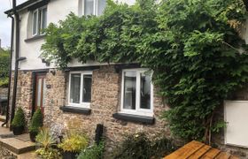 Photo of courtyard-cottage-14