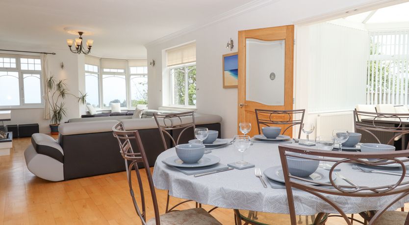 Photo of Flat 2 Channel View