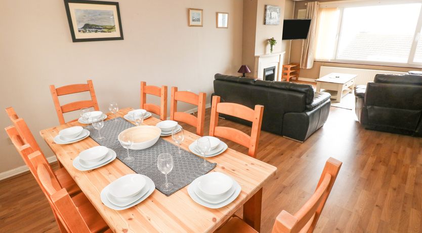 Photo of Murmur y Mor