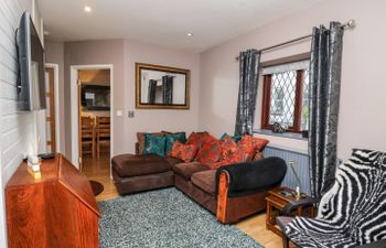 Llys-Yr-Onnen Holiday Cottage