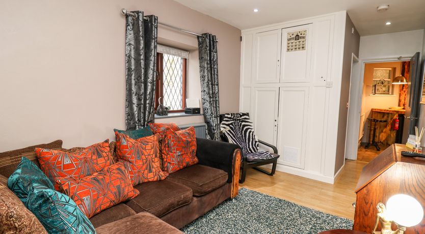 Photo of Llys-Yr-Onnen