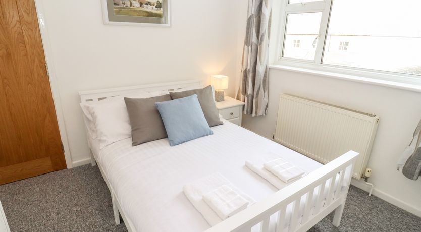 Photo of 17 Sands Close