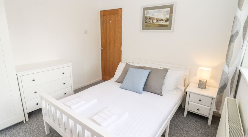 Photo of 17 Sands Close