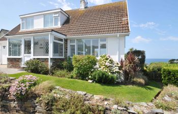 Sunset Holiday Cottage