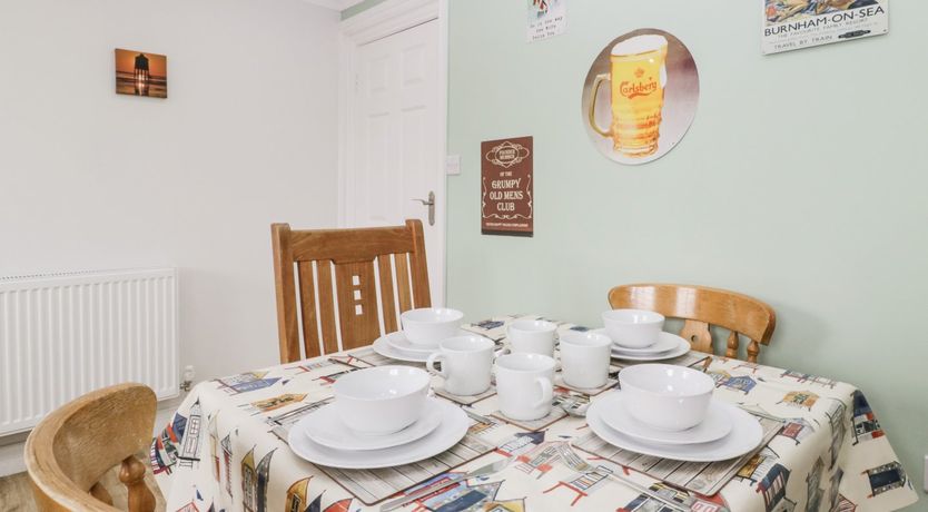 Photo of 8A Rosewood Avenue